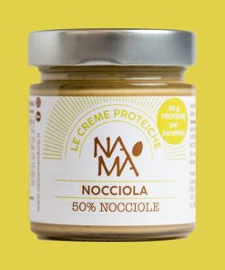 Alternative view of crema proteica alle nocciole